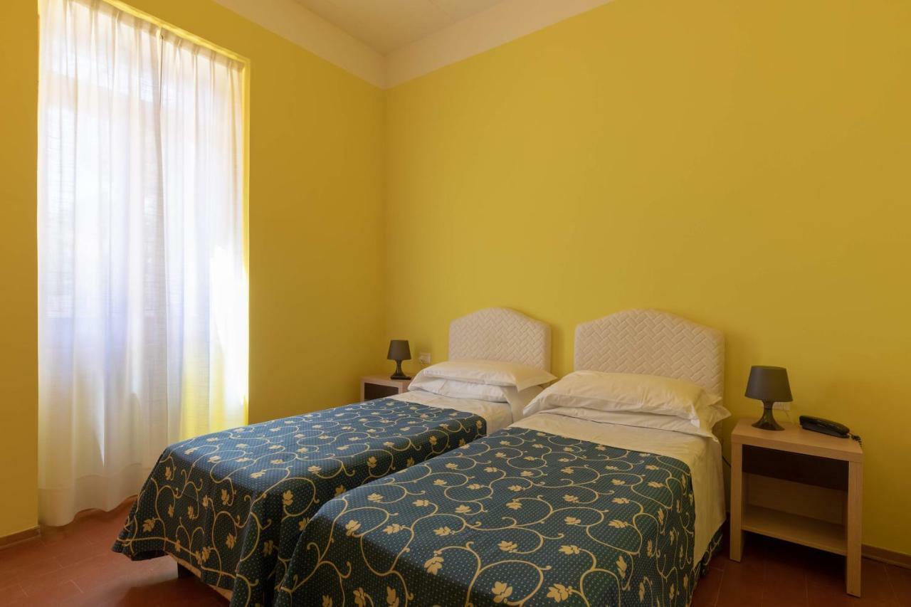 Hotel Villa Elda Assisi Exterior photo