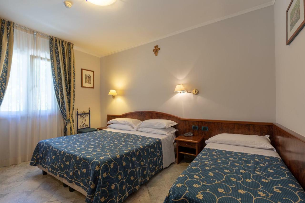 Hotel Villa Elda Assisi Exterior photo